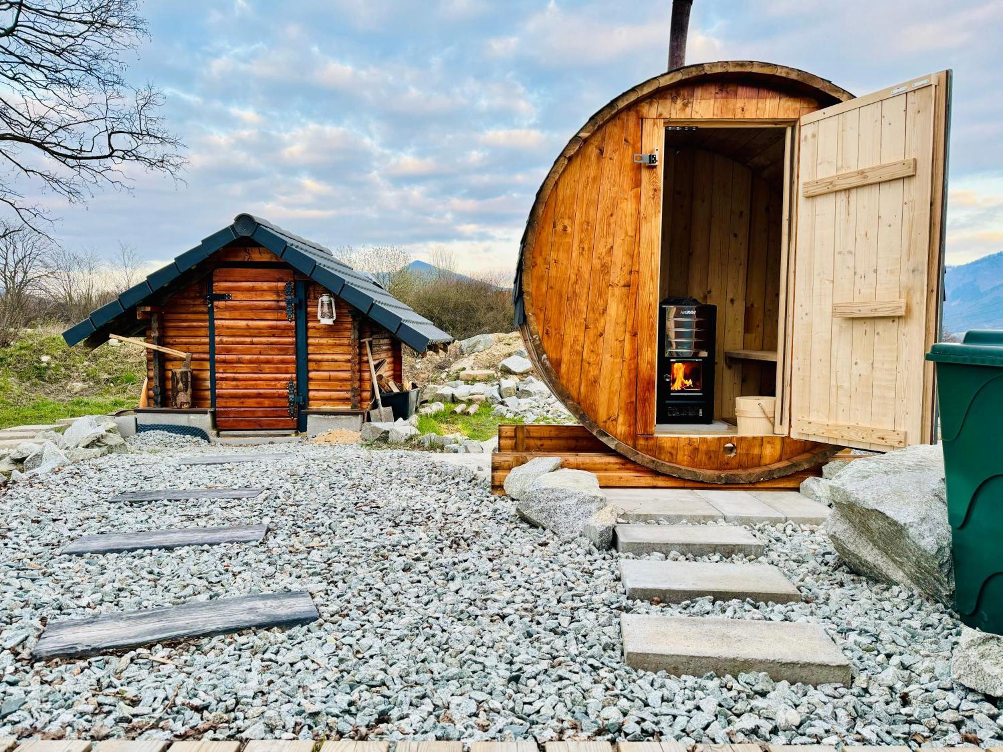Апартаменти Tiny House With Mountain Views Turany Екстер'єр фото
